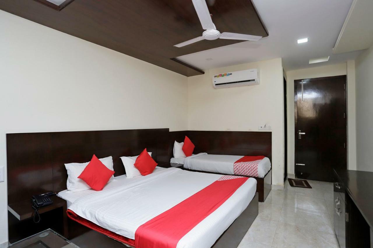 Oyo 39595 Hotel Ray Ban Kankhal Kültér fotó
